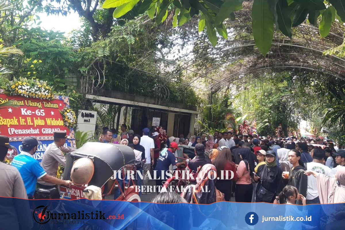Warga Padati Kediaman Jokowi di Solo, Ucapkan Selamat Ulang Tahun Ke-65 Regional 21 Juni 2026