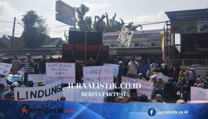 Ribuan Relawan MBG Datangi DPRD Lumajang, Minta Tata Kelola Diperbaiki
