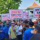 Puluhan Warga Pasuruan Demo di Kantor Disdik Jatim, Protes Aturan SPMB 2026 yang Dinilai Membingungkan