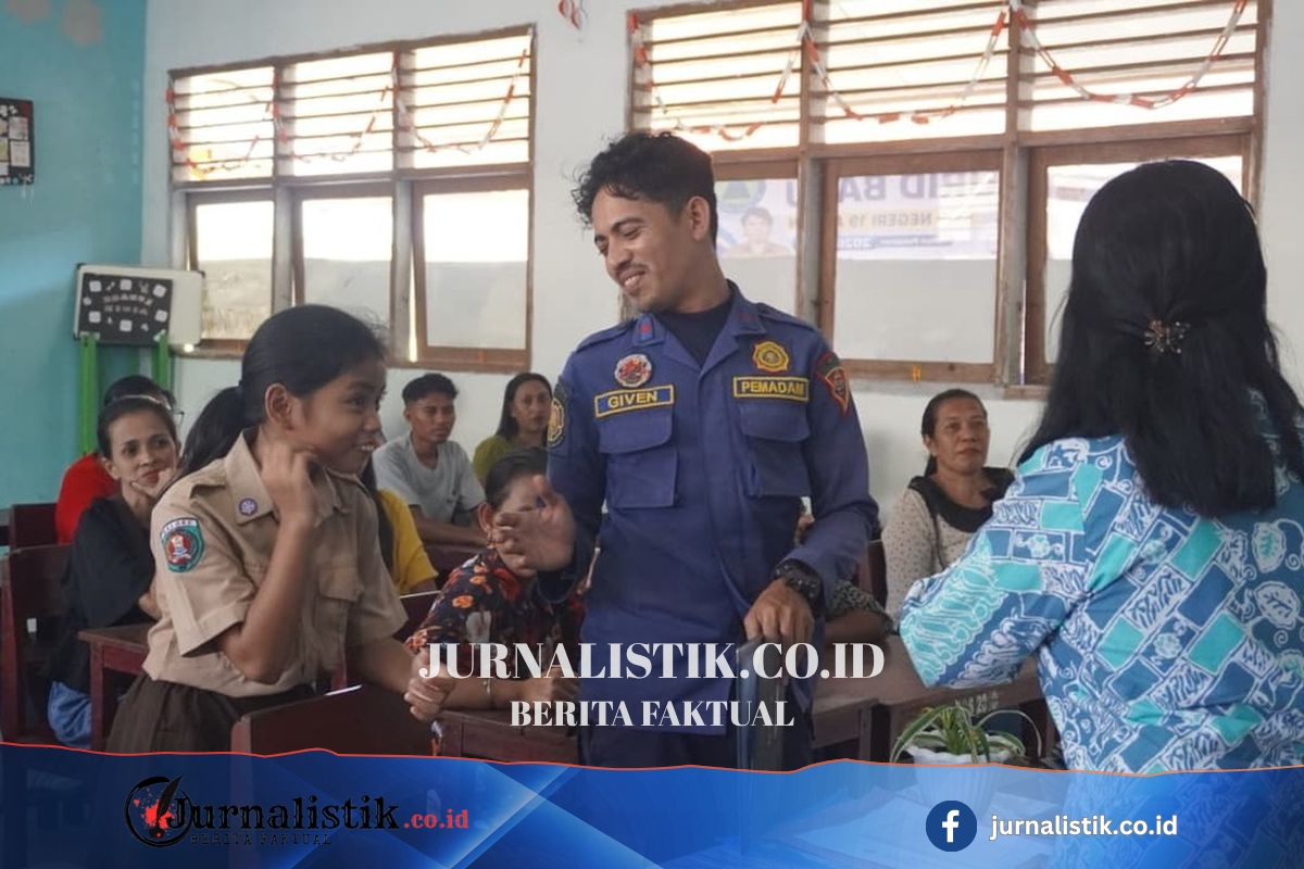 Angka "Fatherless" Tinggi di Maluku, Petugas Damkar di Ambon Jadi Ayah Pengganti Regional 25 Juni 2026