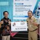 Bank Mandiri Taspen & PNM Latih Penyandang Disabilitas Menjahit Sepatu untuk Masuk Dunia Kerja