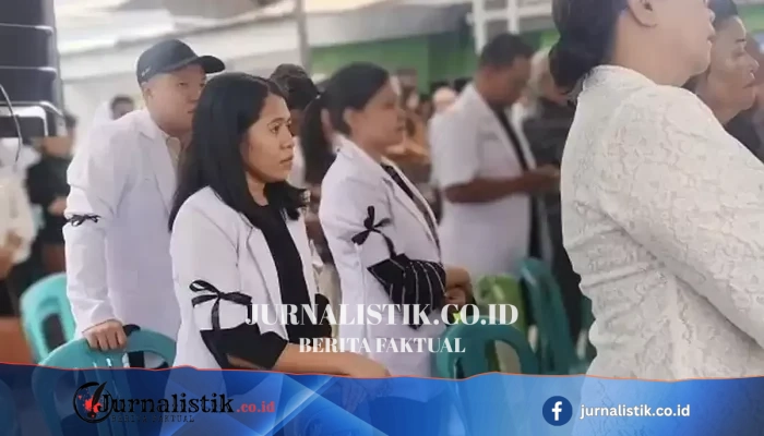Pita Hitam di Lengan Kanan, Ribuan Warga Antar Jenazah dr Icha ke Peristirahatan Terakhir di Kupang