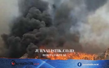 TPA Jatiwaringin di Mauk, Tangerang Dilalap Api, Asap Pekat Menjulang Tinggi