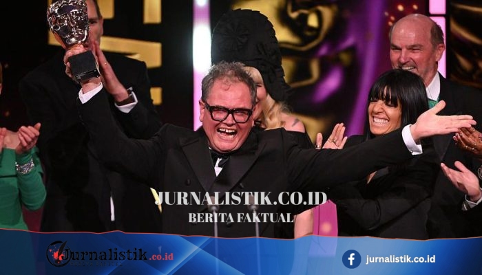 Barang-barang tak diinginkan dari Ayton Castle milik Alan Carr akan dilelang