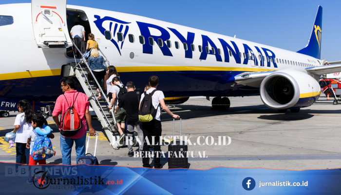 Ryanair akan “secara terpaksa” membiarkan orang tua duduk bersama anak secara gratis