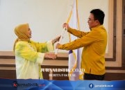 Wagub Idah Lepas Kontingen LPPD Gorontalo ke Pesparawi XIV Nasional di Manokwari