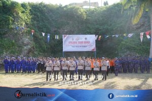 Upacara Ziarah Tabur Bunga di Laut Warnai Peringatan Hari Bhayangkara ke-80 Polda Gorontalo