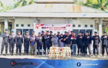 Batalyon B Pelopor Satbrimob Polda Gorontalo Gelar Bakti Religi dan Salurkan Bantuan Material untuk Masjid Ash-Shamad