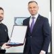 Zelensky Dicopot dari Penghargaan Tertinggi Polandia, Order of the White Eagle, terkait Nama Unit Perang Dunia II