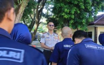 Kabid Humas Polda Gorontalo Tekankan Disiplin dan Kesehatan Personel Saat Apel Satker