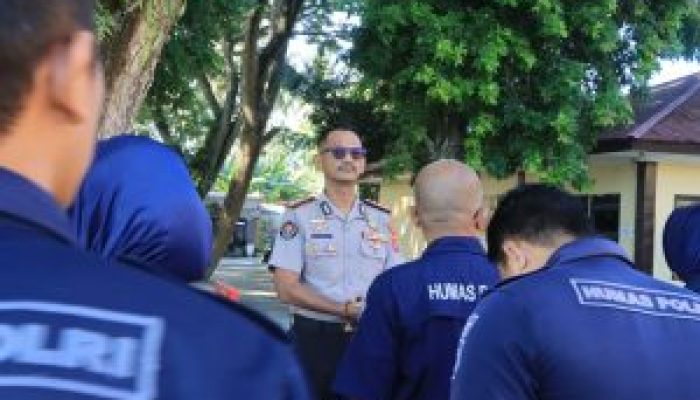 Desmont Harjendro Tekankan Disiplin dan Kesehatan Personel Saat Apel Satker di Mapolda Gorontalo (Rabu, 03/06/2026)