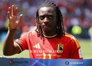 How football united behind Doku after childbirth criticism