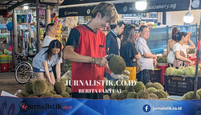“Durian tsunami”: Harga durian Malaysia jeblok akibat pasokan berlimpah, Singapura bagi gratis sejak pertengahan Juni