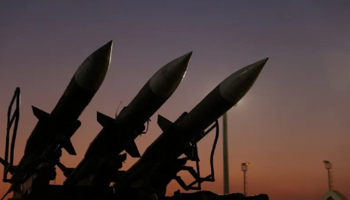 Iran Lancarkan Rudal ke Bahrain dan Kuwait usai Serangan AS di Pulau Qeshm