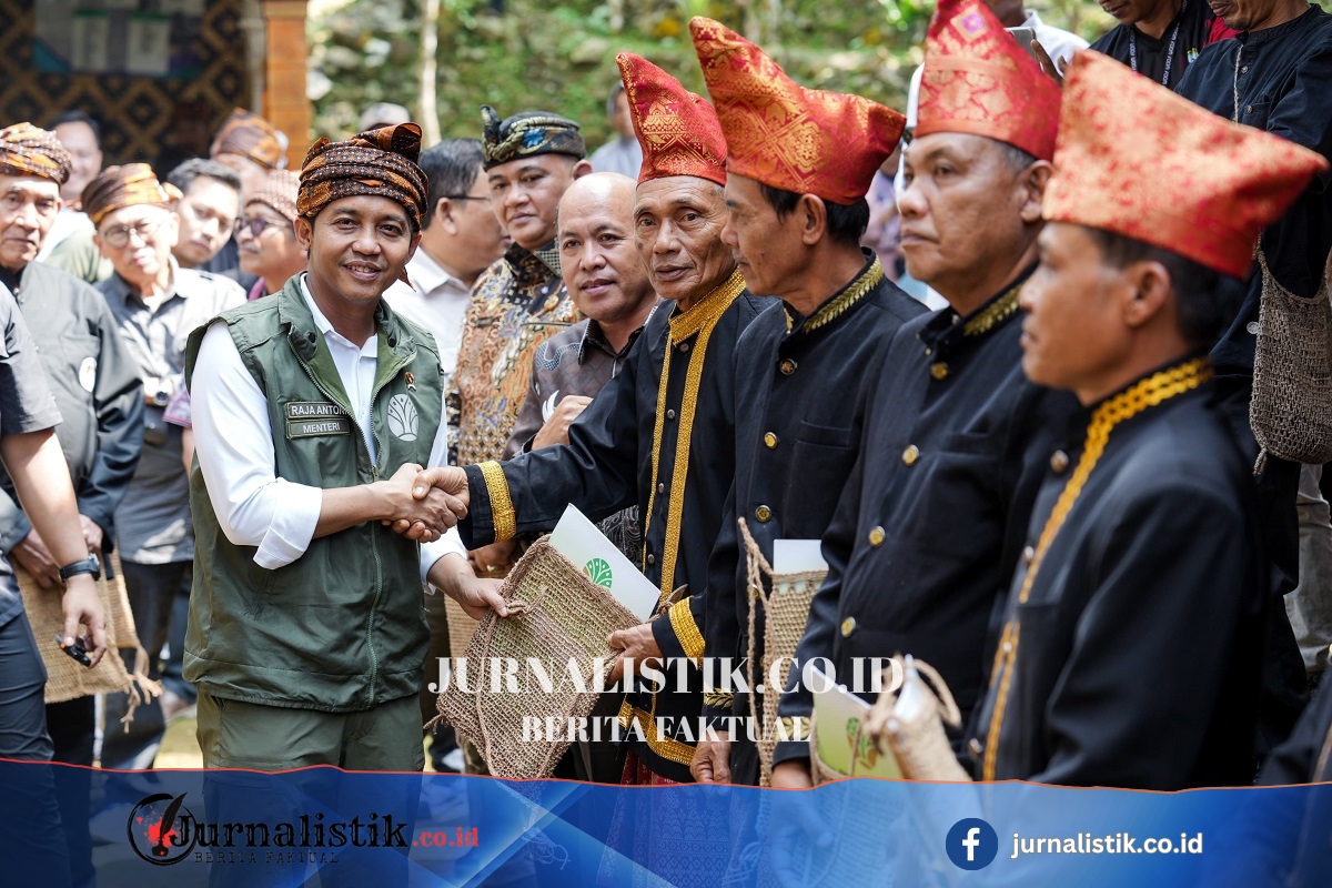 Serahkan SK Hutan Adat, Menhut: Upaya Putus Mata Rantai Konflik
