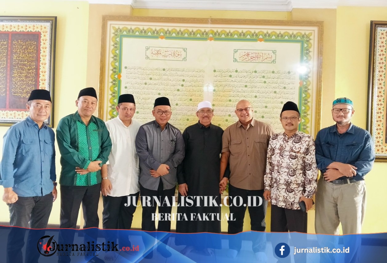 Jelang Muktamar ke-35, Eks Ketum PMII Gus Hery Sowan ke Sahabat Gus Dur Kiai Manarul