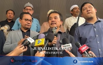 Roy Suryo Resmi Laporkan Lechumanan dan Rismon Sianipar ke Polda Metro