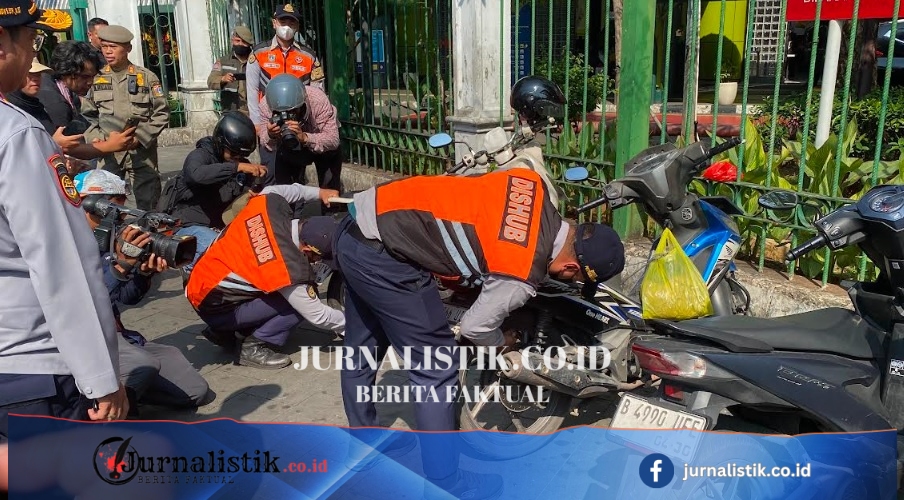 Operasi Penertiban Parkir dan Jukir Liar Sasar 15 Titik di Jakarta