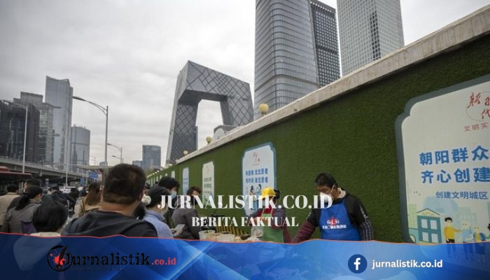Fenomena Two-Speed Growth di China: Pedagang Menjerit, Industri Tembus Cuan