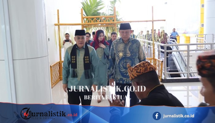 Ossy Dermawan Wamen ATR/Waka BPN Tiba di Gorontalo, Disambut Adat Mopotilolo