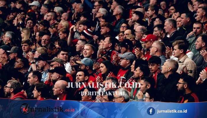 Penggemar Man United Geram setelah Klub Membatasi Tiket Langganan Musim