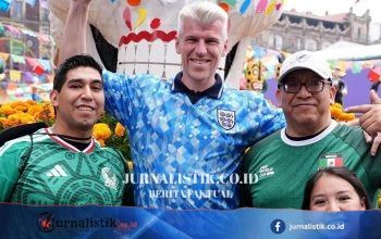 Inggris vs Meksiko: FIFA batal ubah jadwal, pub dan polisi siaga kick-off 01:00BST