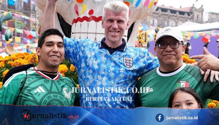 Inggris vs Meksiko: FIFA batal ubah jadwal, pub dan polisi siaga kick-off 01:00BST