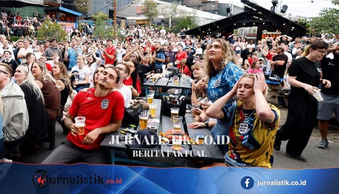 NPCC Kritik Pengumuman Terlambat: Pub Inggris Tetap Buka hingga 05:00 BST untuk Laga Lawan Meksiko