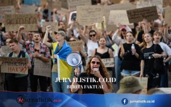 Prajurit Ukraina Mengecam Pencopotan Menhan Populer Mykhailo Fedorov