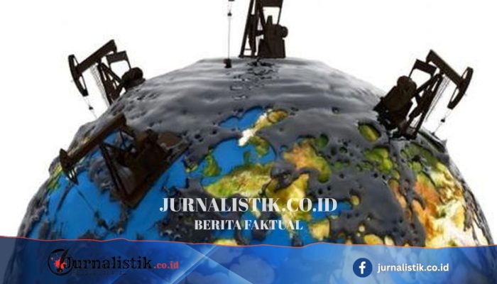 Minyak Dunia Capai Puncak Sebulan, Blokade AS di Selat Hormuz dan Serangan Ukraina ke Kilang Rusia