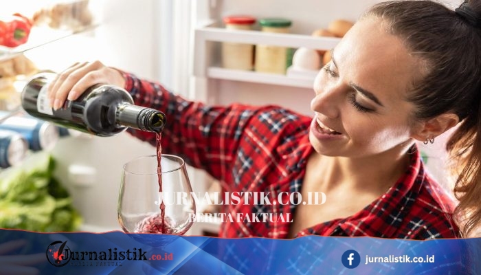 Red wine dingin ala Gen Z makin diterima saat musim panas, bukan lagi dianggap “tabu”