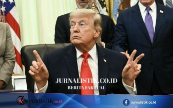 Trump Mengaku Menghubungi Infantino untuk Kaji Ulang Kartu Merah Balogun