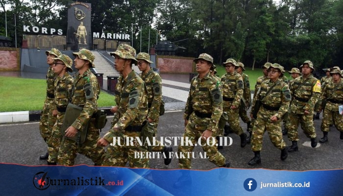Latsarmil Dihapus, Calon Manajer Kopdes Merah Putih Tetap Gunakan Seragam Militer—Wamenhan Jelaskan Alasannya