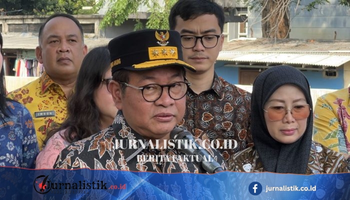 Pramono Anung Ditegur Istri Saat Buang Sampah: “Kamu yang membuat Ingub, harus kamu cuci dulu plastiknya”