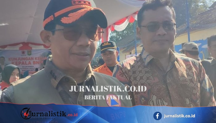 Jalur Evakuasi Merapi Terganggu Truk Galian C, Bupati Magelang Mengajukan Betonisasi ke BNPB