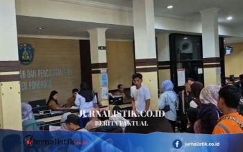 Antrean Perekaman e-KTP Membludak di Ponorogo saat Libur Sekolah, Pelajar Rela Datang Sejak Pagi