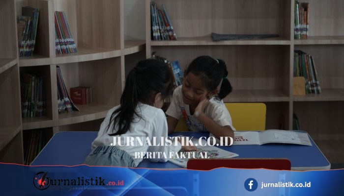 Jauh dari Keramaian Mal, Vina (34) Pilih Perpustakaan Umum Daerah Kota Padang untuk Anak
