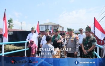 Kapolri Listyo Resmikan 80 Jembatan Merah Putih Presisi di Riau, agar akses sekolah makin mudah