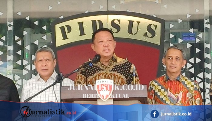 Dalam 24 Jam Febrie Adriansyah: Siang Tolak Kabar Mundur, Dini Hari Lepas Jabatan Jampidsus