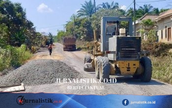 Warga Perbaiki Jalan Secara Swadaya, BMBK Lampung Sebut Arahan Bantuan Jalan Desa Belum Terbit
