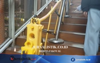 Demi Skywalk Kebayoran Lama, 65 Anak Tangga Harus Dilalui saat Lift Tak Berfungsi di Pasar Kebayoran