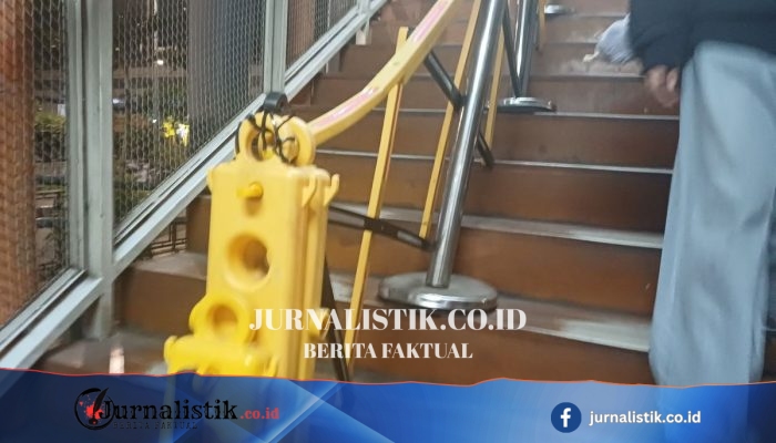 Demi Skywalk Kebayoran Lama, 65 Anak Tangga Harus Dilalui saat Lift Tak Berfungsi di Pasar Kebayoran