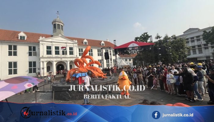 Kota Tua Jakarta Barat Dipadati Pengunjung, Cosplayer Naruto dan PUBG Hadir di Acara