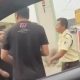 Diduga Emosi Meluap, Sopir Angkot Rusak Mobil Pengendara di Bekasi Selatan saat Macet