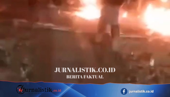 Konvoi Pesilat di Grobogan Berujung Bentrok, Motor Hangus Terbakar