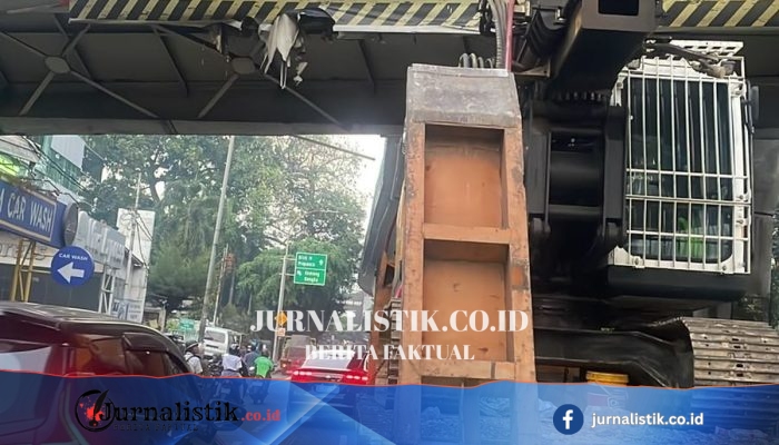 Arah Blok M–Pancoran di Jalan Kapten Tendean Ditutup Selasa 14 Juli 2026 untuk Evakuasi Truk Tabrak JPO Tendean