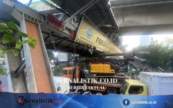 Update Kondisi JPO Tendean Jaksel Pasca Ditabrak Truk Pengangkut Ekskavator