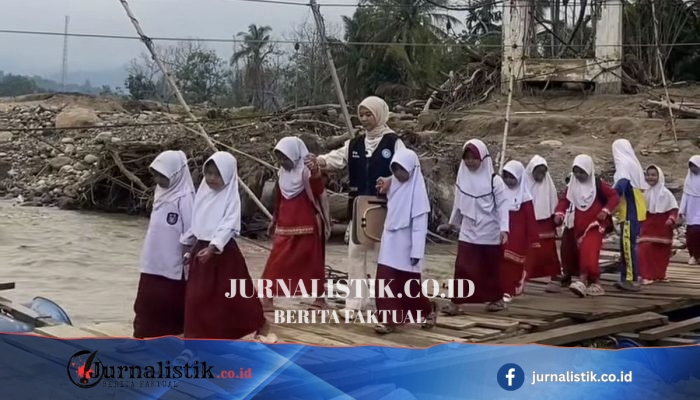 Lewati Lumpur & Sungai Deras, Wawa Gen Z Bangun Akses Sekolah untuk Anak di Daerah 3T