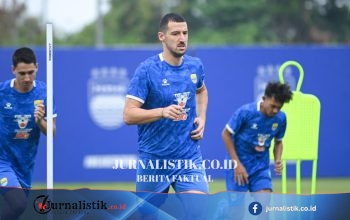 Luka Menalo vs Balsa Sekulic: Nomor 9 Persib Diperebutkan sepeninggal Dimas Drajad