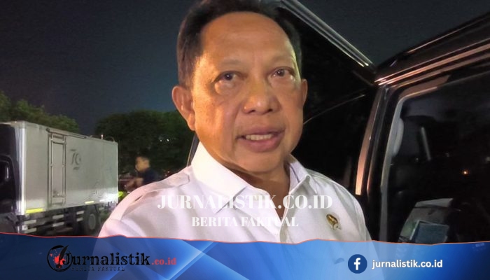 Tito Karnavian serahkan sanksi Bupati Purwakarta Saepul Bahri ke Dedi Mulyadi